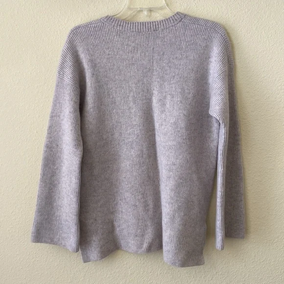 Athleta Gray Women's Sweater - Picture 3 of 5